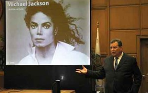 Tòa án Mỹ bác đơn kiện của gia đình Michael Jackson